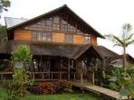 Cloudforest ecolodge in Ecuador