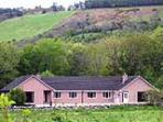 Loch Ness B&B in Lewiston, Scotland