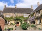 Moreton bed and breakfast in the Cotswolds, England