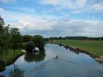 Thames Path walking vacation, England