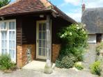 Chilterns rural vacation cottage, England