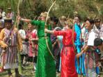 Volunteer teaching in the Indian Himalayas with the Lepcha tribe