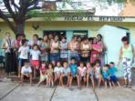Volunteer with children in Posadas, Argentina