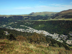 Auvergne vacation accommodation, France