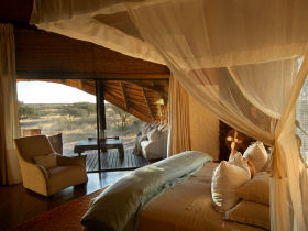 Southern Kalahari luxury safari lodge, South Africa