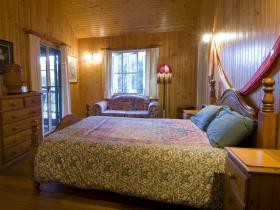 2 bedroom Mt Tibrogargan Suite