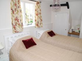 Cherry - luxury Twin en-suite accommodation