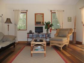 Honeymoon Suite lounge
