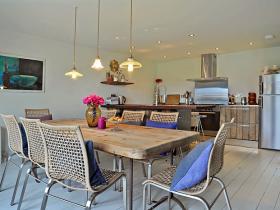 Brooklyn Dining Area