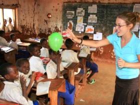 a volunteer making a lesson interactive