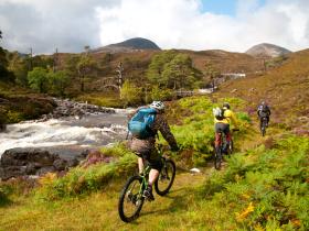 Coast-to-coast mountain bike tour Scotland