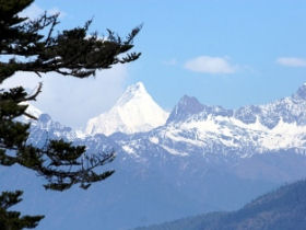 Bhutan walking vacation