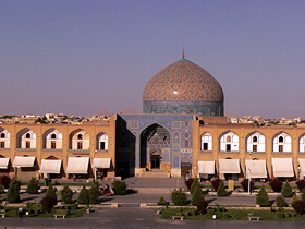 vacations in Iran