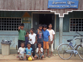 Vietnam adventure holiday, with volunteering
