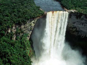 Jungle trekking vacation in Guyana