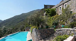 Sleepy retreat honeymoons accommodation