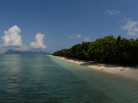 Pom Pom Island resort in Borneo