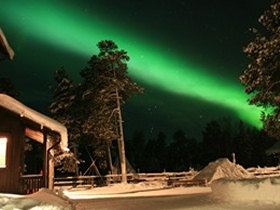 Northern Lights quest vacation in Finland