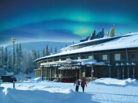 Northern lights family vacation, tailor made