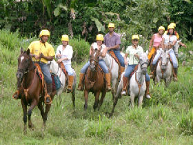 Costa Rica family activity vacation