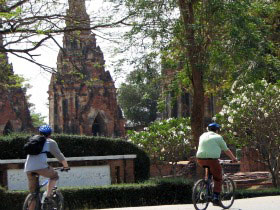 Central Thailand cycling & culture tour