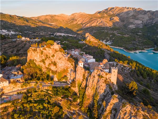 Sierra de Aitana walking vacation in Spain