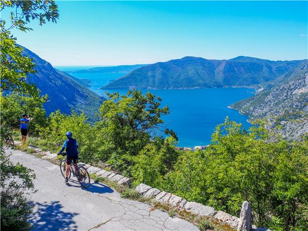 Balkans guided cycling vacation