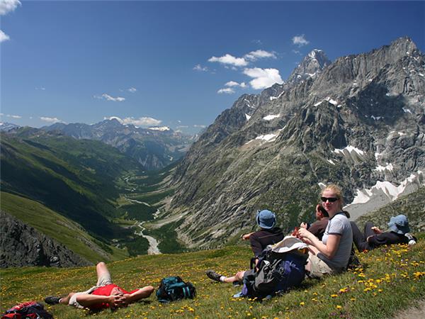 Mont Blanc Circuit hiking vacation