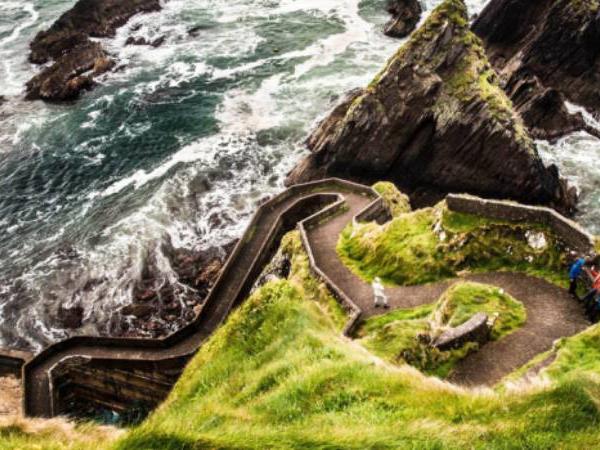 Dingle Peninsula  self guided walking vacation