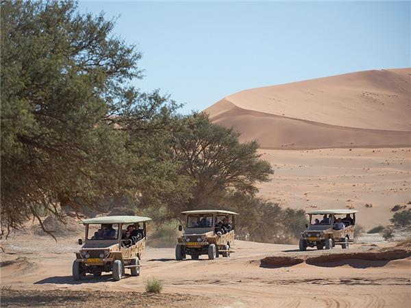 Premium Namibia small group vacation