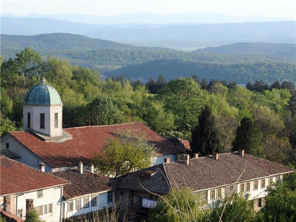 Balkan mountains hiking vacation, short break