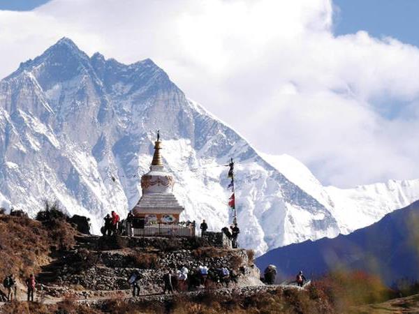 Everest Circuit hiking vacation, Nepal