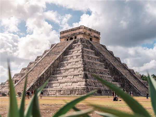 Highlights of the Yucatan Peninsula tour with added comfort