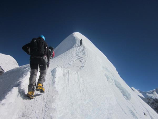 Island Peak trekking holiday in Nepal