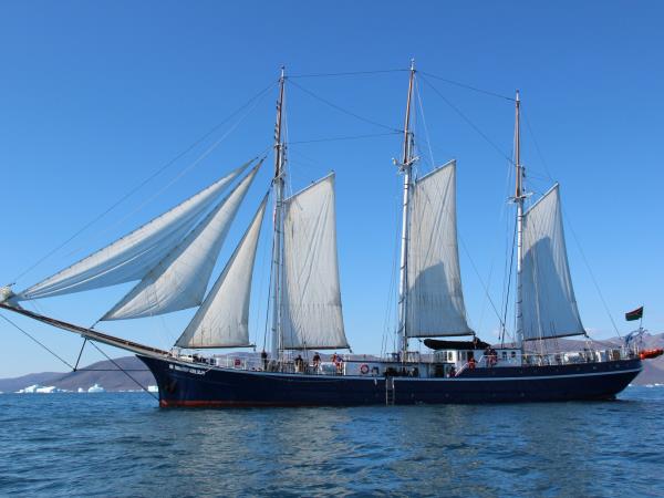 Arctic sailing voyages, North Spitsbergen