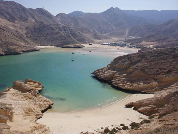 Diving vacation in Oman