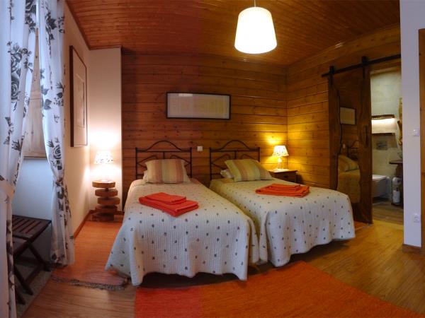 Hiking and yoga retreat in Portugal