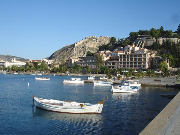 Greece biking vacation, archaeology tour