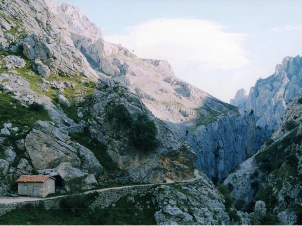 Walking in the Picos de Europa vacation