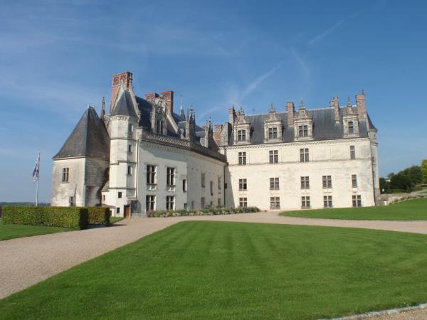 Loire Valley by bike vacation