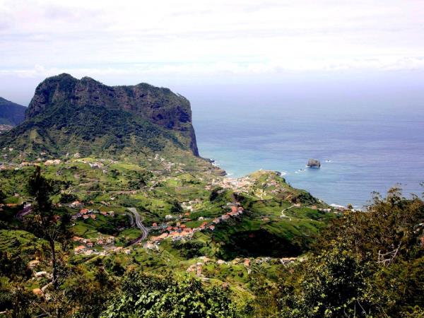 Eastern Madeira walking vacation