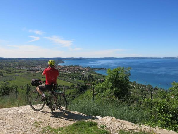 Lake Garda cycling vacation in Italy