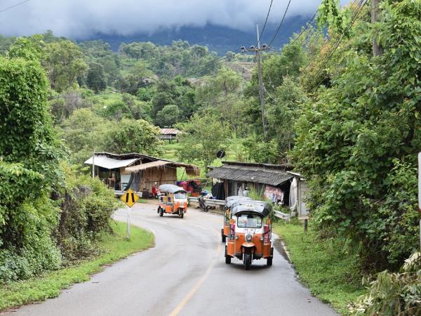 Learn to drive a Tuk Tuk & holiday in Thailand