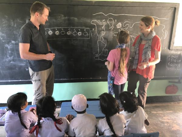 Family volunteering in Sri Lanka