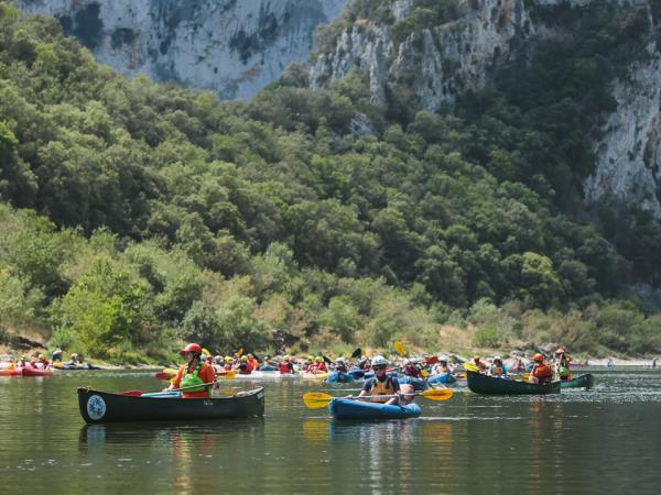 Family adventure vacagtion in the Ardeche, France