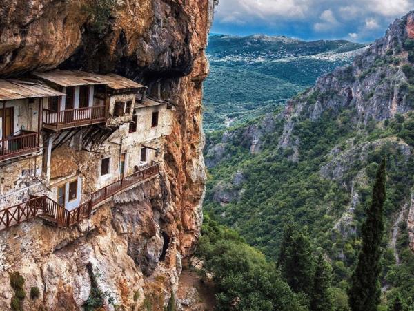 Menalon Trail guided hiking vacation in Greece
