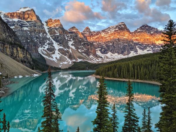Canada Rockies small group tour