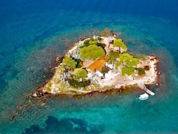 Greek Island swimming vacation