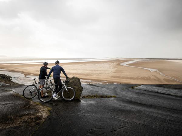 South Wales coastal cycling vacation, self guided