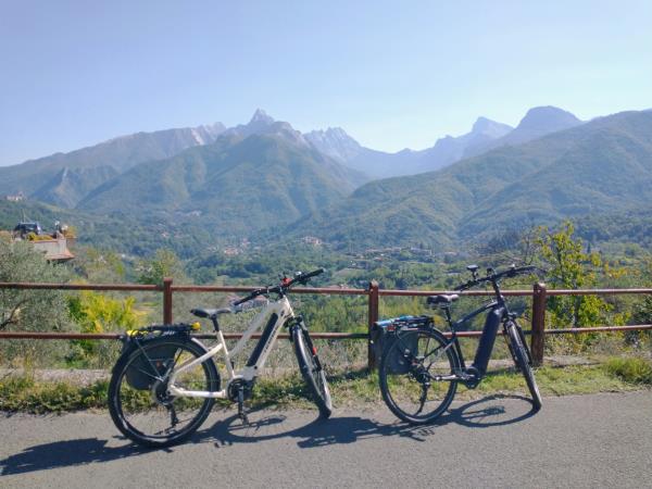 Tuscany cycling vacation, self guided
